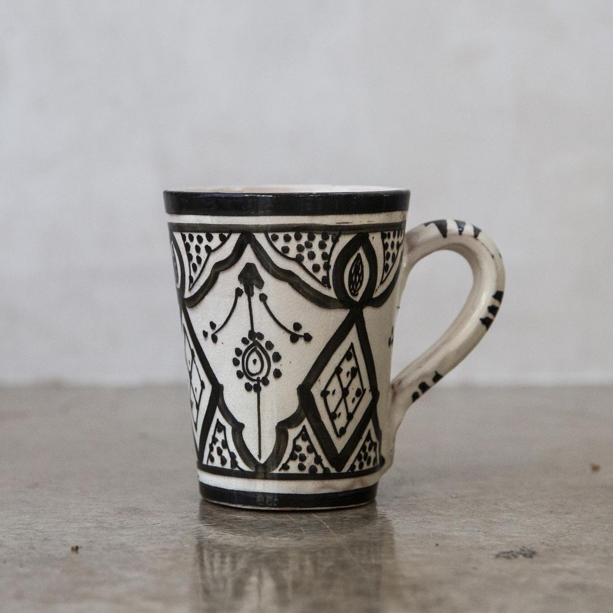 Taza Marroquí cerámica negro, marca CASA GITANA - Foto 2