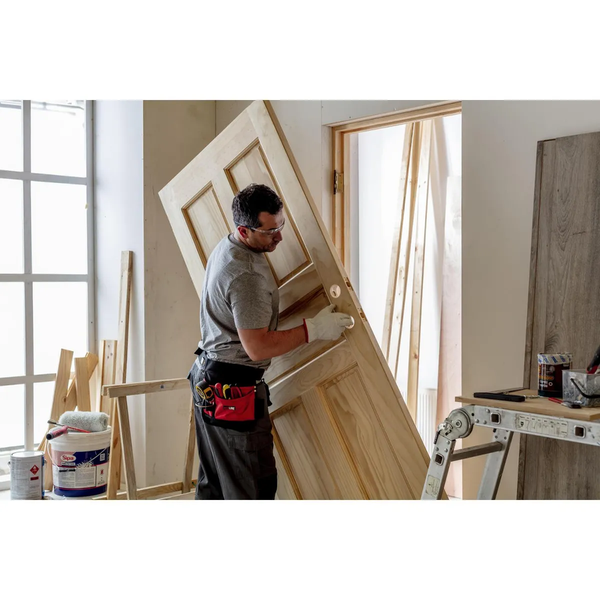 HOLZTEK - Puerta Pino 5 paneles Dual con perforación