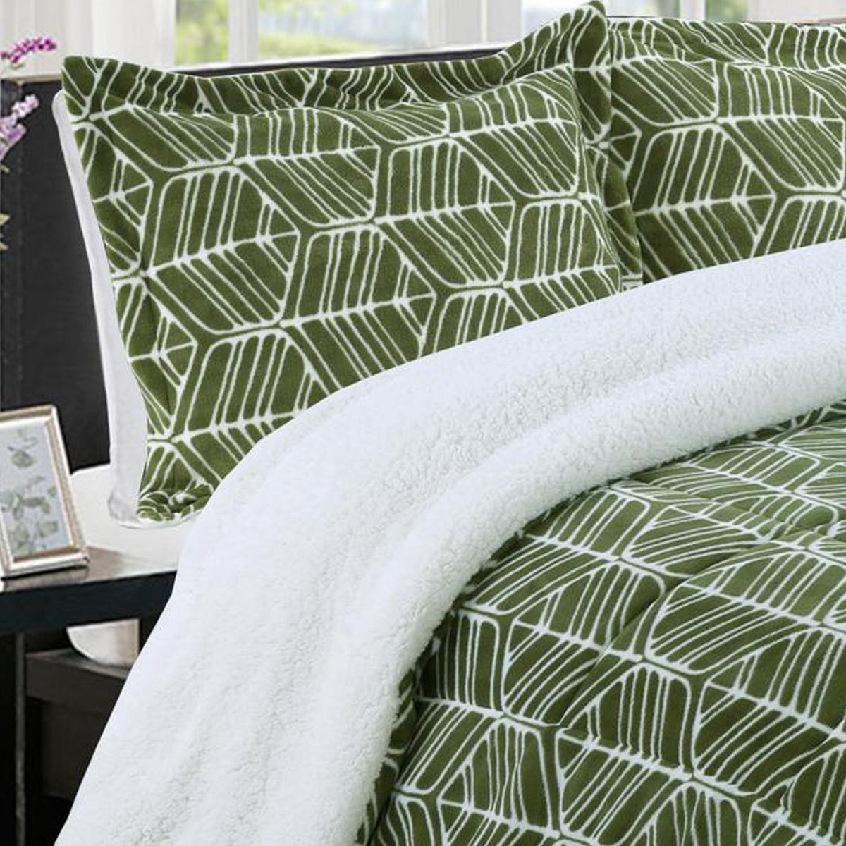DORAL - Cubrecama Quilt King Sherpa Verde/Blanco 