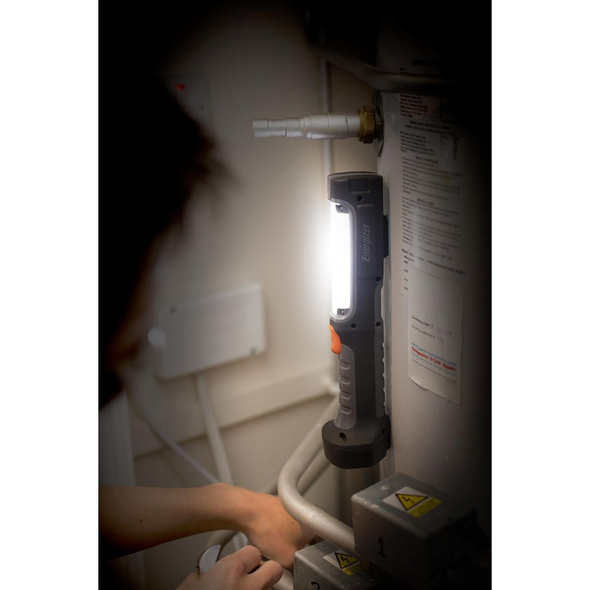 ENERGIZER - Linterna de Mano Hard Case work 550 Lúmenes (incluidas 4 pilas AA)