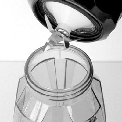 Imagen 2 del producto Licuadora con Jarro 1.5 Litros Negro L-1500NG