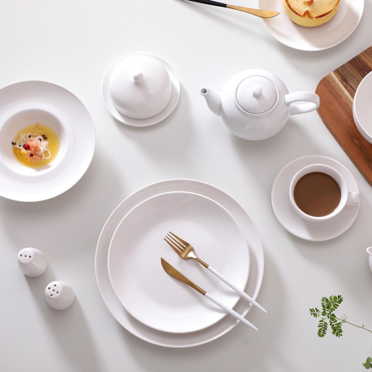 JUST HOME COLLECTION - Plato hondo blanco redondo