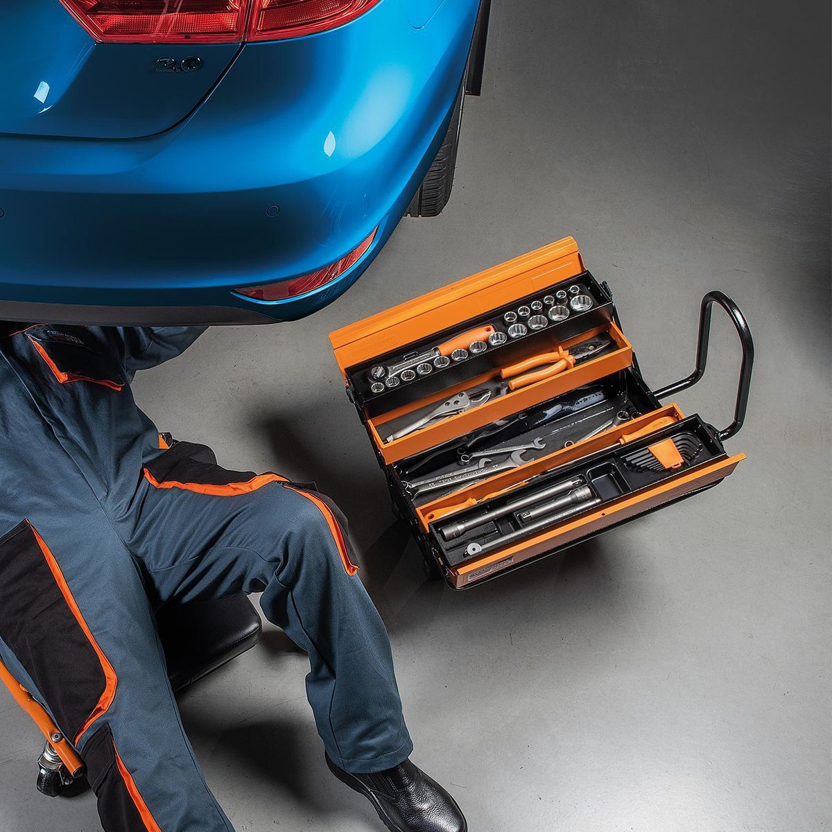 GENERICO - Caja con herramientas 40x56x21 cm 40 litros