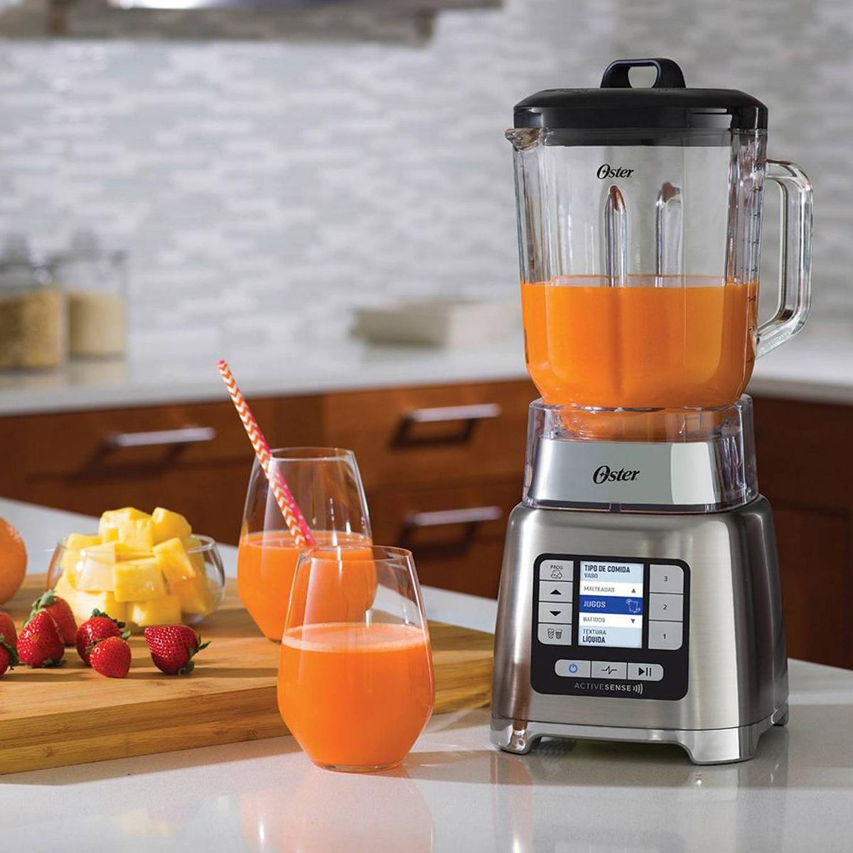 OSTER - Licuadora Active Sense 2 Litros Gris Silver BLSTTDGNBG