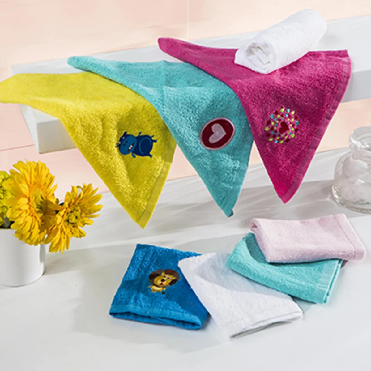 JUST HOME COLLECTION - Set 4 Toallas Infantil 380 gr Algodón 27x24 cm Colores