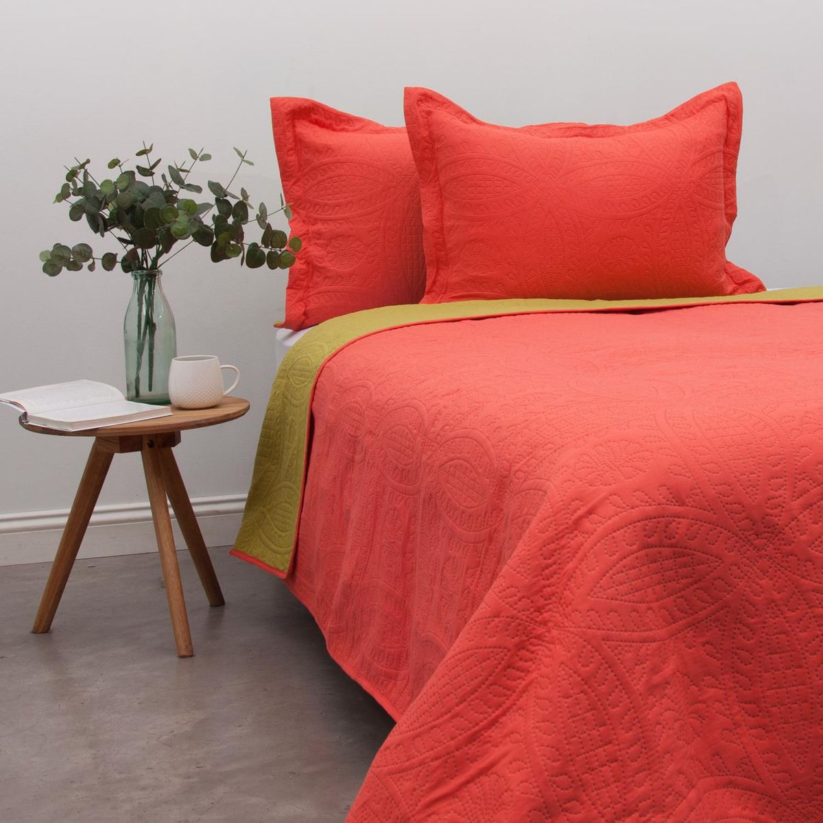 AMERICAN FAMILY - Cubrecama Quilt 2 plazas  Coral/pistacho