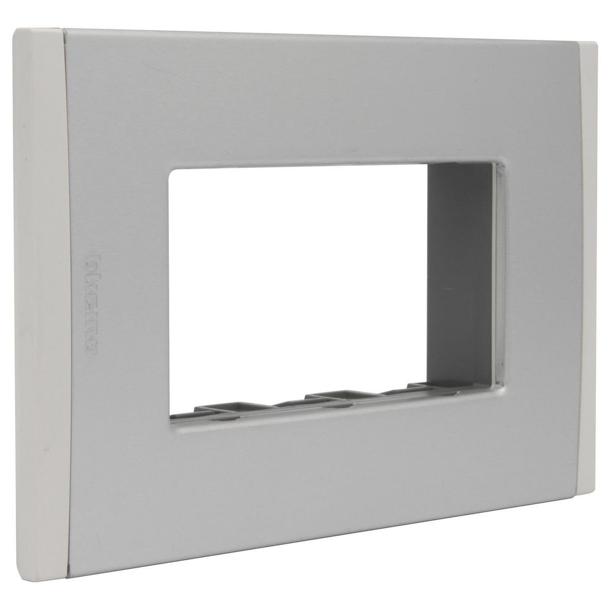 BTICINO - Placa 3 puestos metal aluminio con soporte nóbile