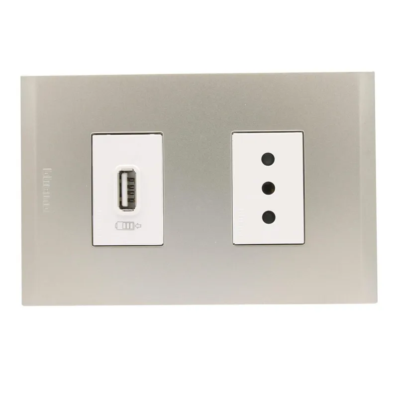 BTICINO - Cargador usb a+ Toma 10a blanco pl1+1p perla nóbile