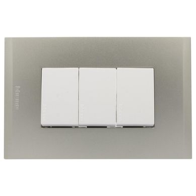 Interruptor triple 10ax bl pl3p perla nbile