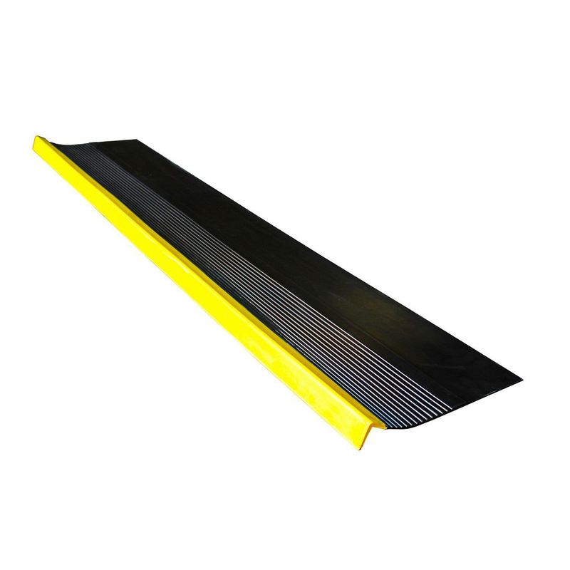 SIGNET CLASSICS - Grada escalera estriada negra/amarilla 1,5 mts