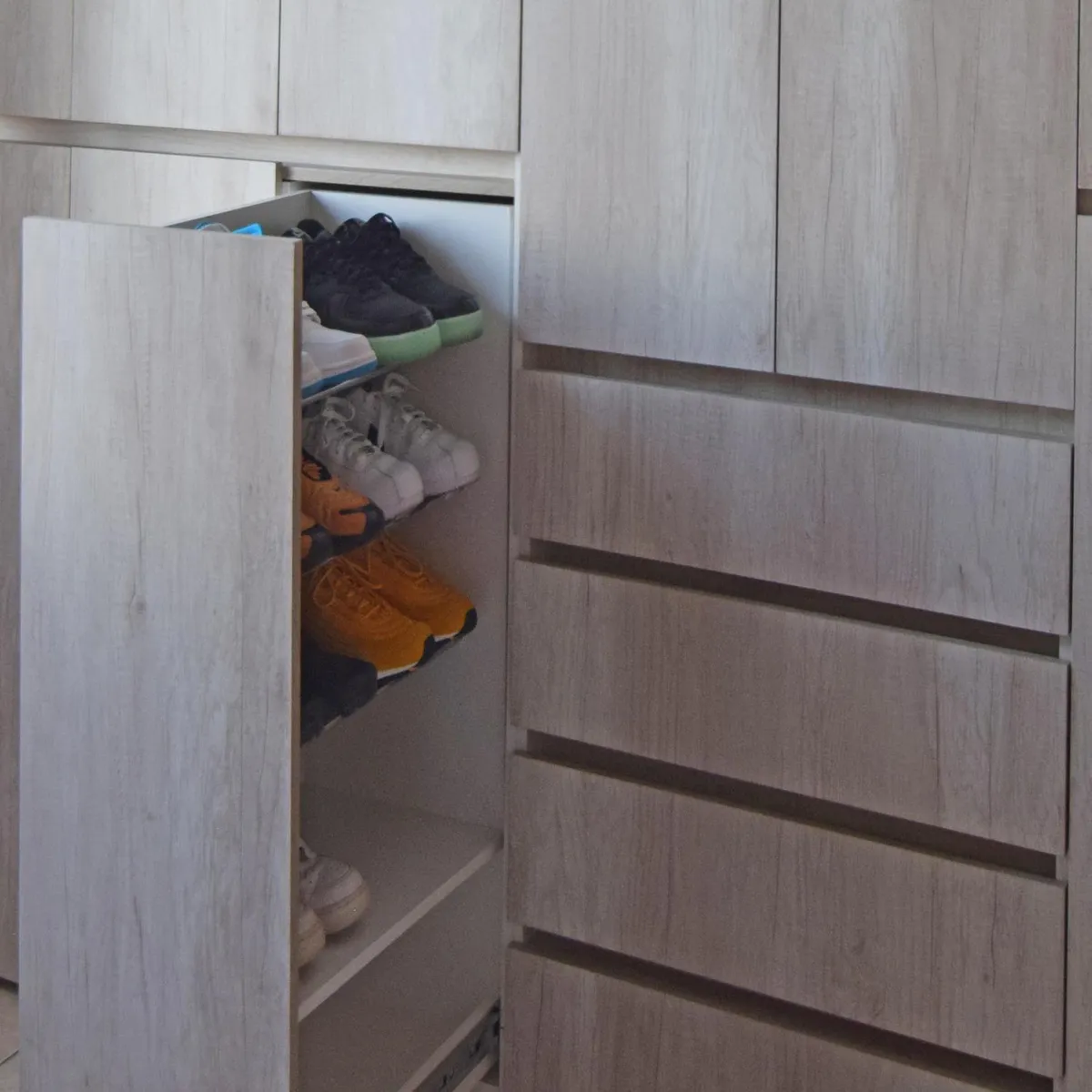 JUST HOME COLLECTION - Closet Toscana 530cm Largo 55cms de Fondo 240cm de Alto