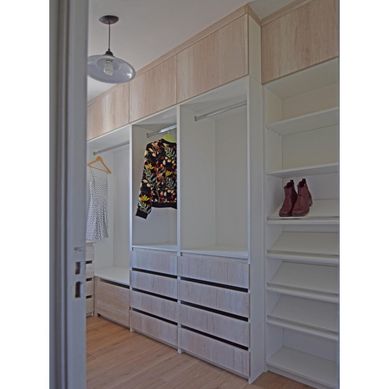 Walk In Closet Color Toscana 320cm Largo 55cm de Fondo 240cm de Alto