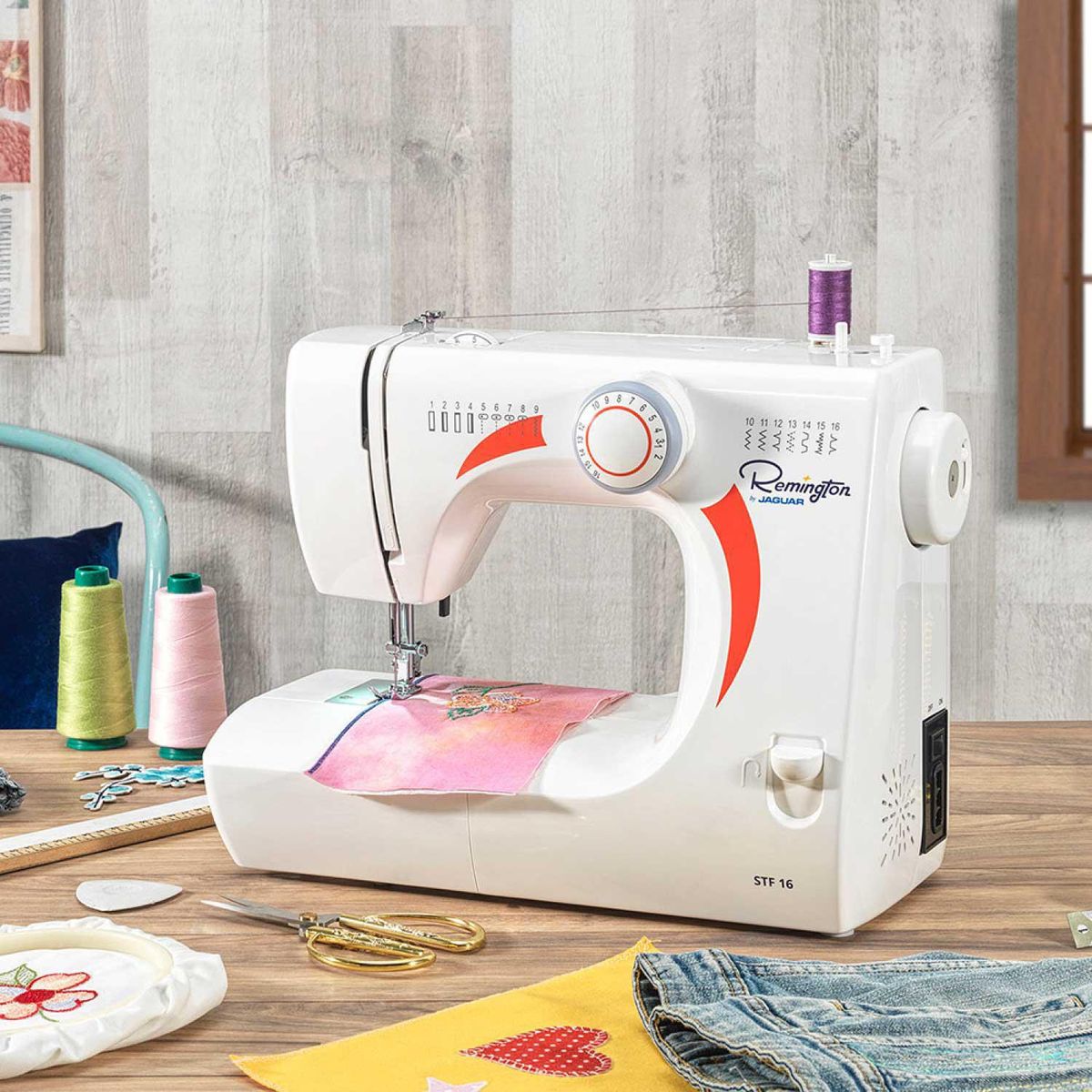 REMINGTON - Máquina de Coser STF 16