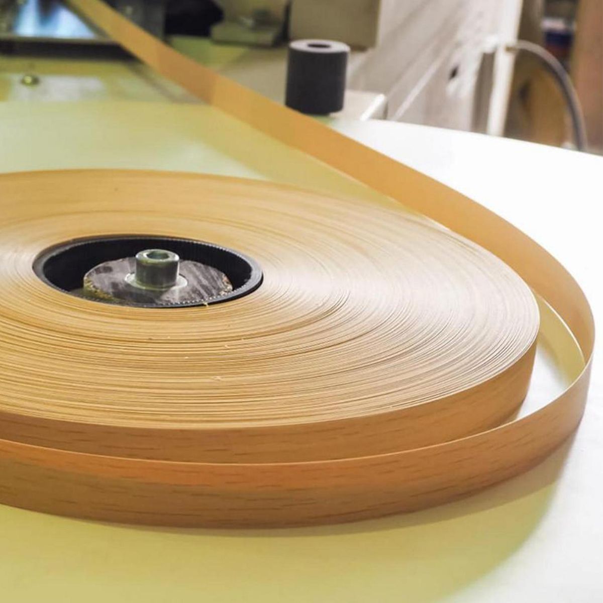 IMPERIAL - Servicio tapacanto PVC 0,4 ML