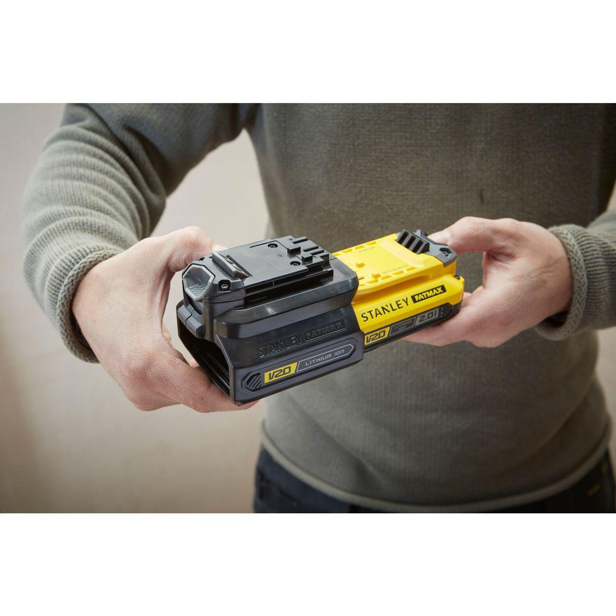 STANLEY - Adaptador baterías 20V