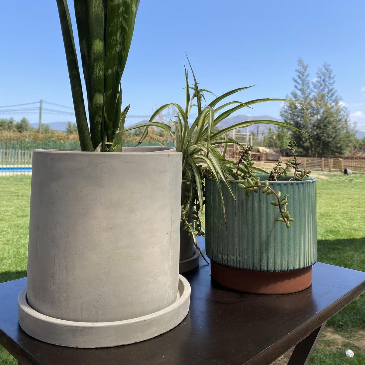 DECOGREEN - Set Macetero con Plato de Cemento 18x18 cm Terracota