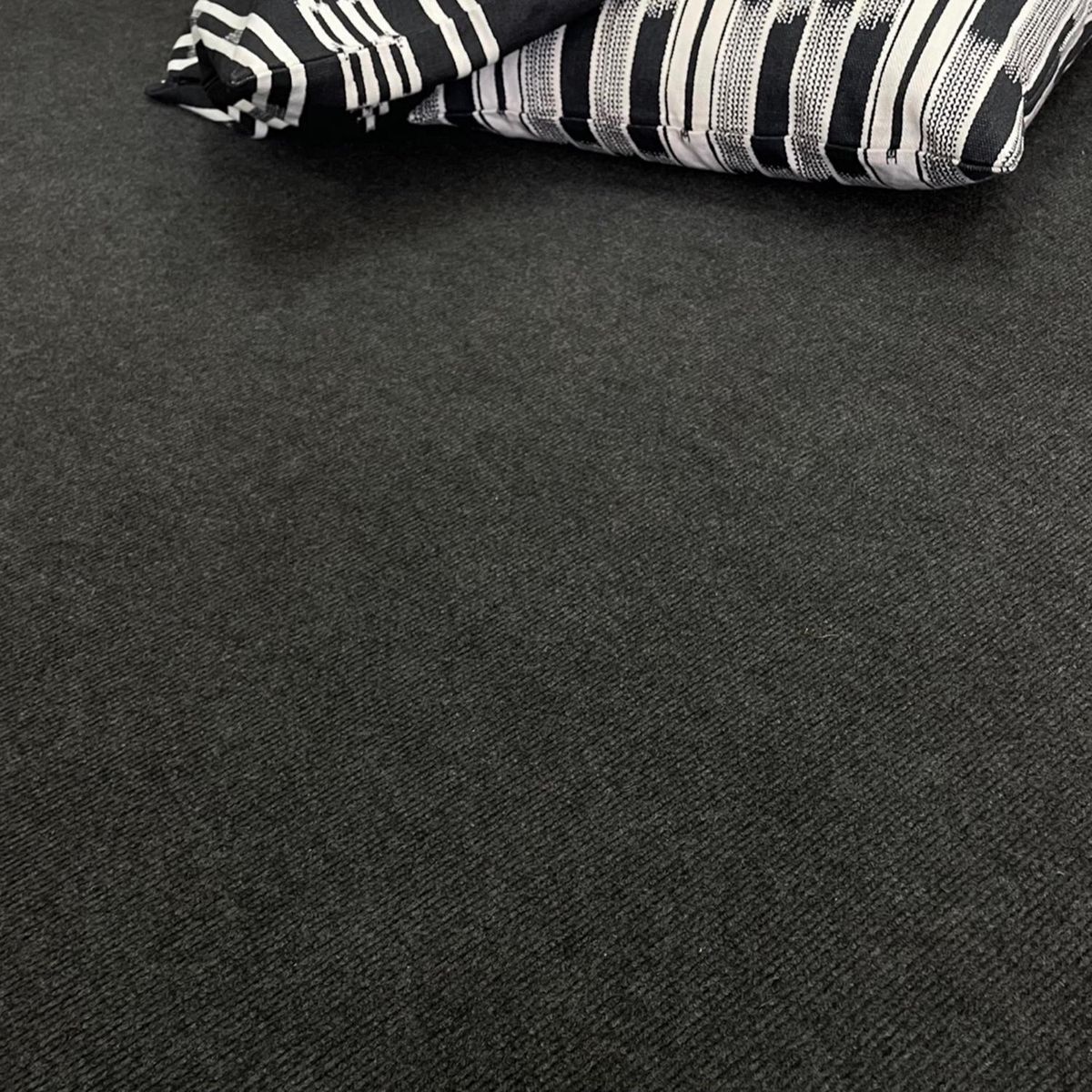 GEOTEX - Cubrepiso 24m2 Gris Oscuro Premium