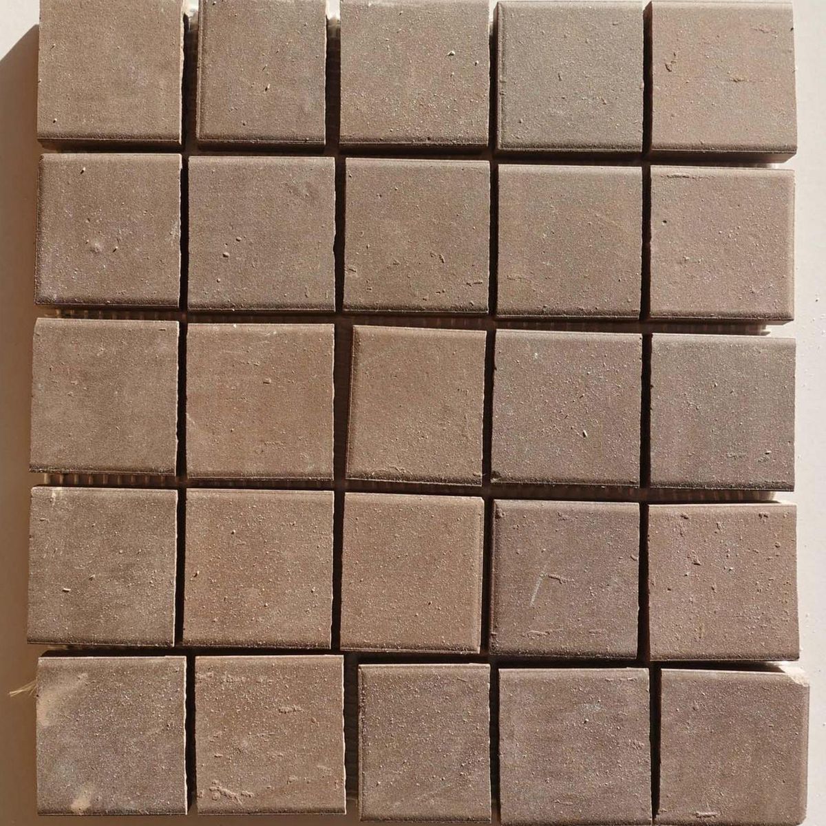 CERAMICAS TORO - Mosaico rústico chocolate 30x30 unidad