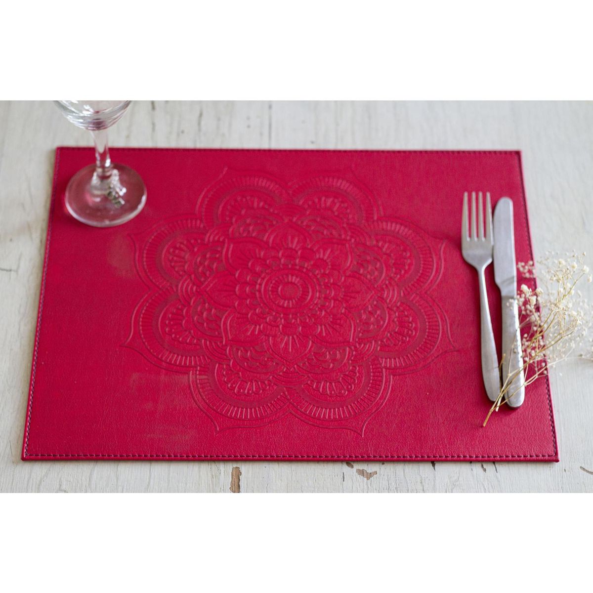 JUST HOME COLLECTION - Individual 32x42 cm ecocuero rojo