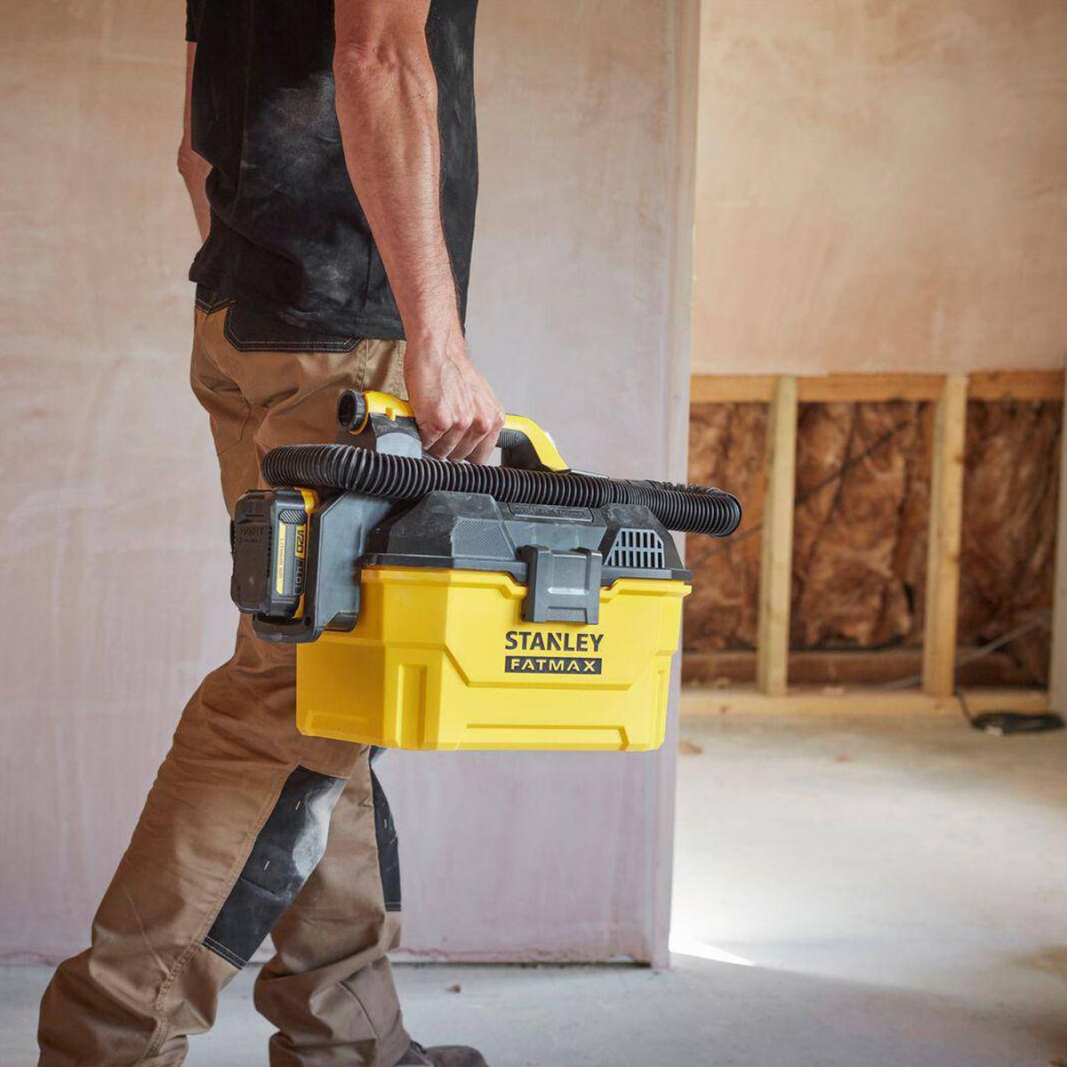 STANLEY - Aspiradora inalámbrica seco/humedor 20V sin batería