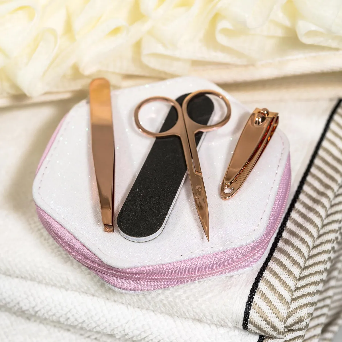 BOG - Set manicure mujer.