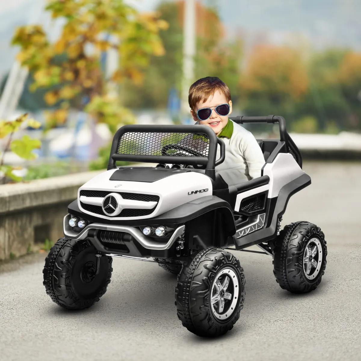 KIDSCOOL - Buggy Unimog blanco 4 motores licencia Mercedes Benz