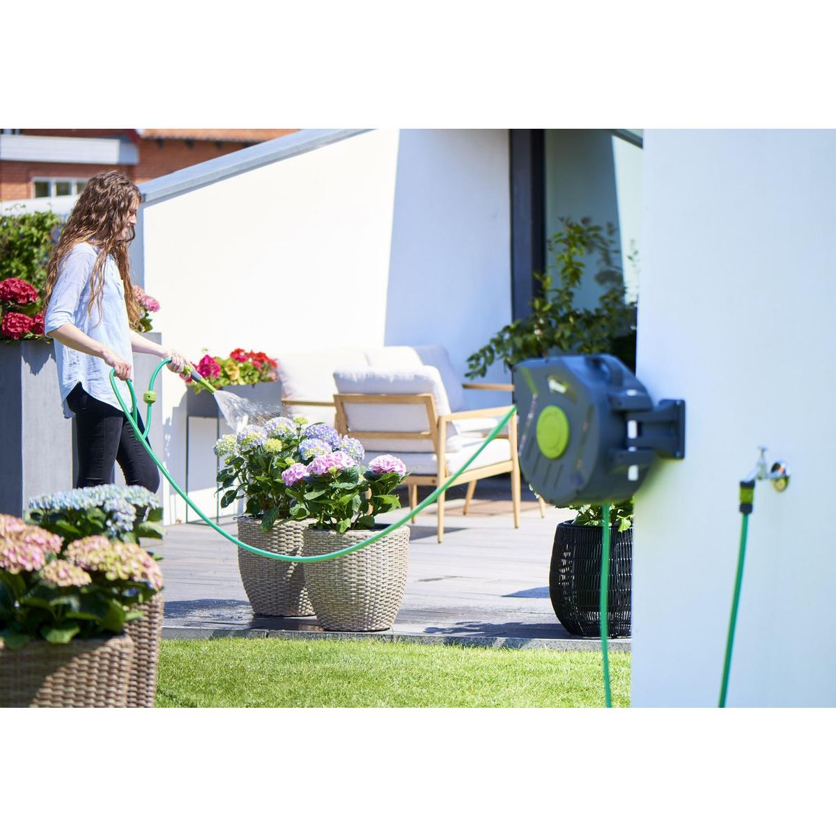 GROUW - Manguera Retráctil para pared 20 Mt