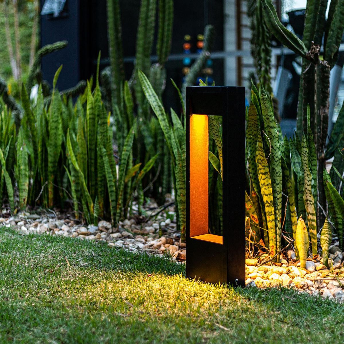 BLUMENAU - Faro Técnica acero negro interior café 700mm IP 44 2 luces GU10