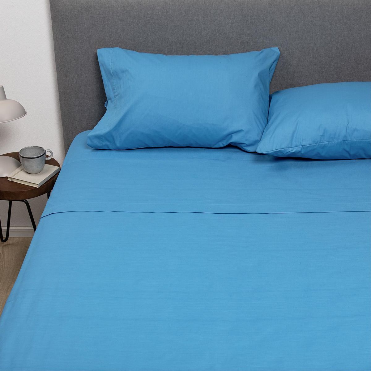ARTHOME - Combo Sábana Celeste + Cubrecolchón 1 Plaza