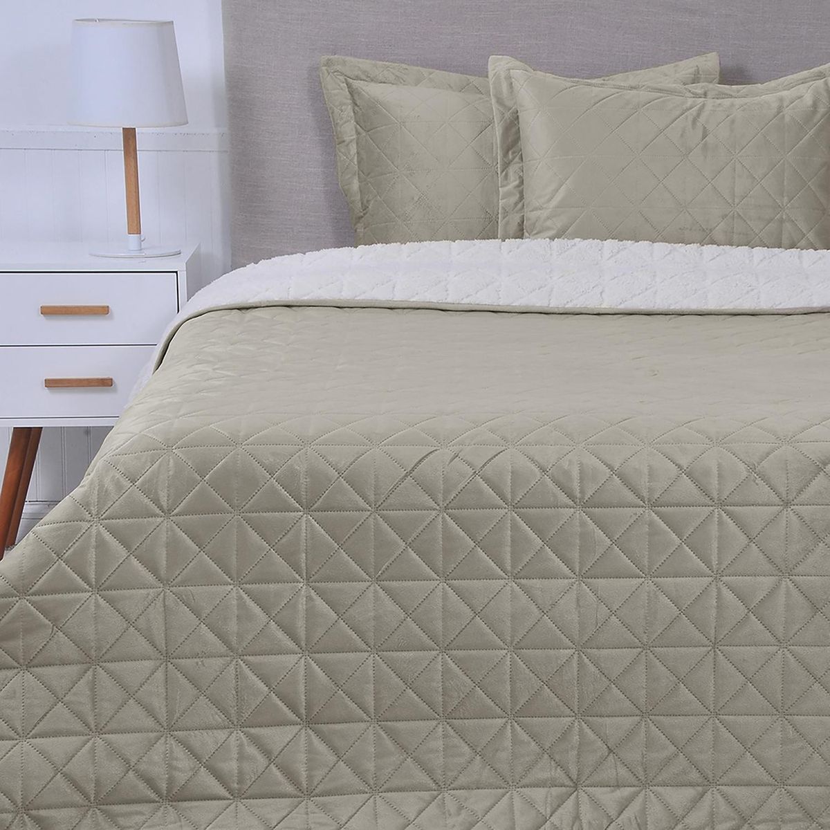 MASHINI - Cubrecama Quilt 2 plazas Velvet Sherpa Beige