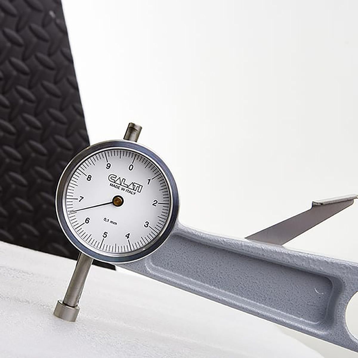  - Espesimetro Analogo Mediano