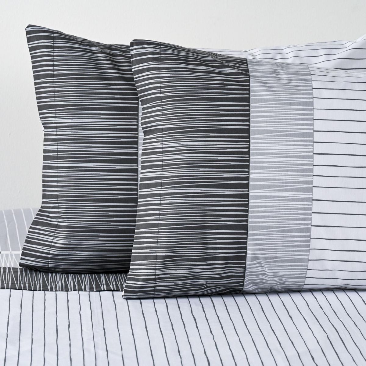 AMERICAN FAMILY - Juego de Sábanas Kendari King 144 Hilos Blanco