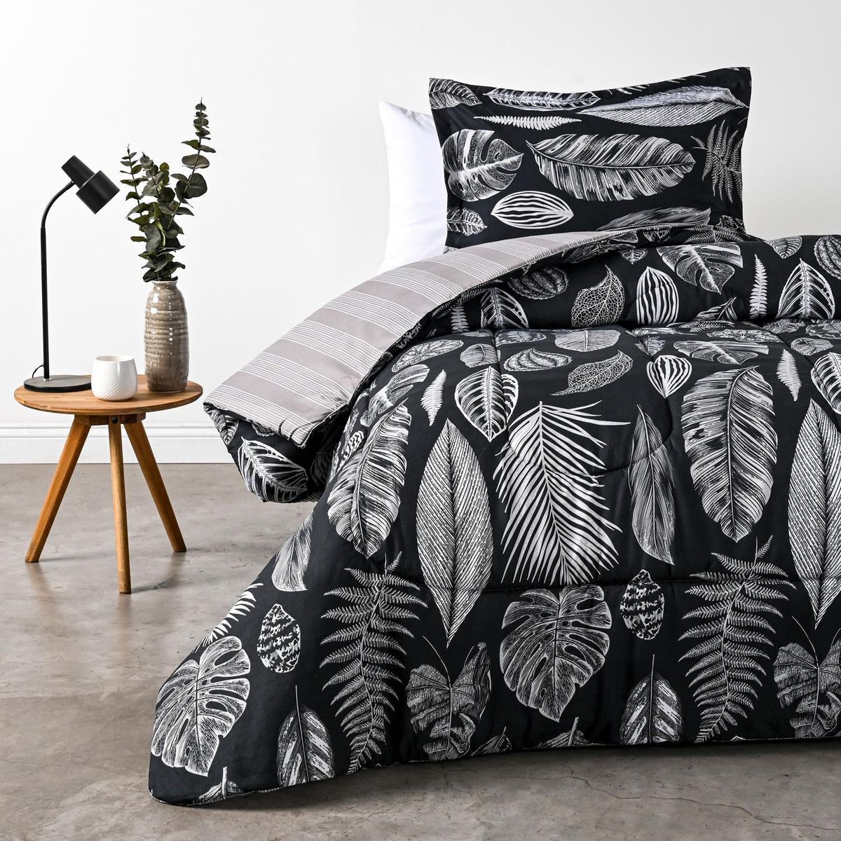 ELEMENTS & CO - Plumón 1.5 plazas Blacknature Estampado 