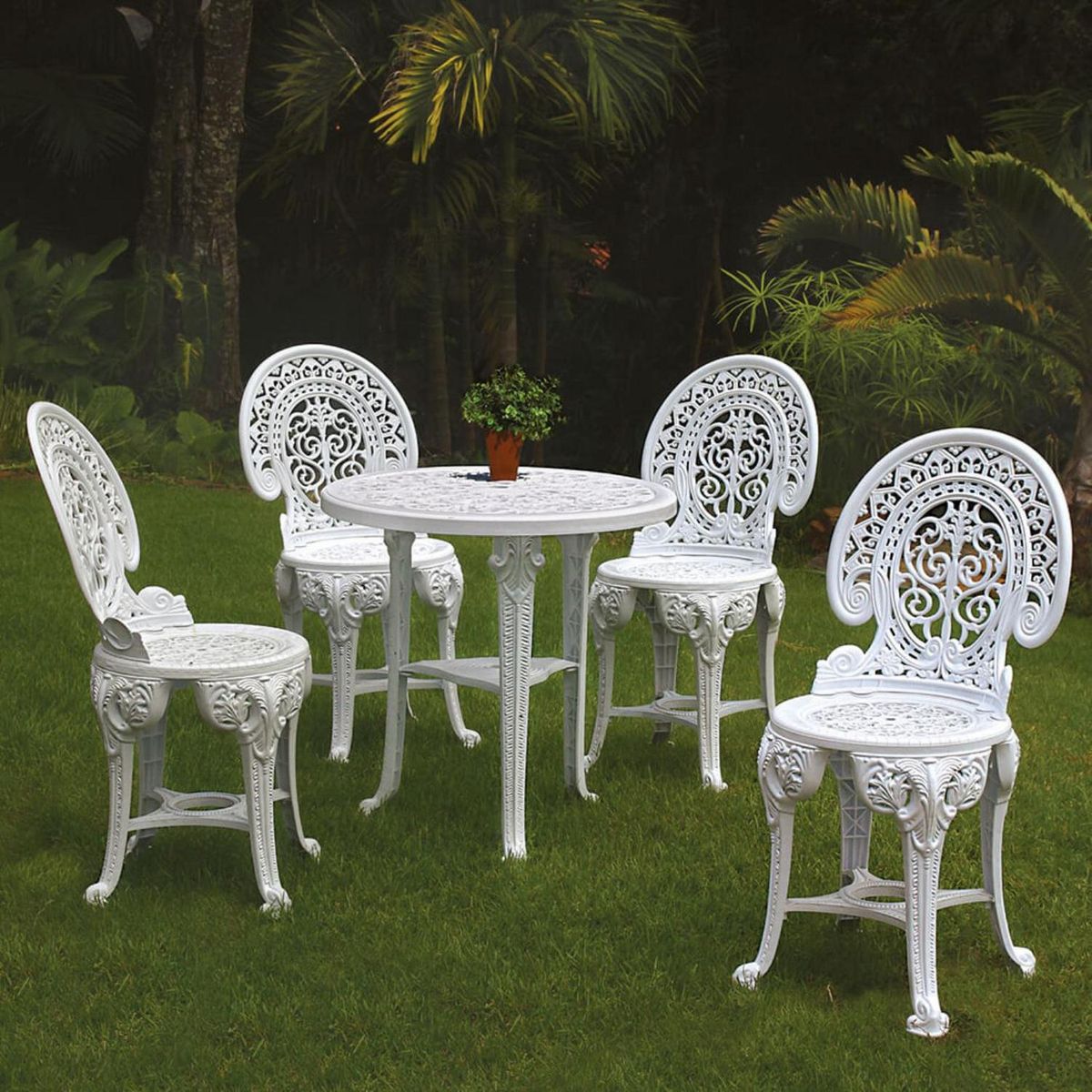 BE DESIGN - Silla de plástico colonial blanco