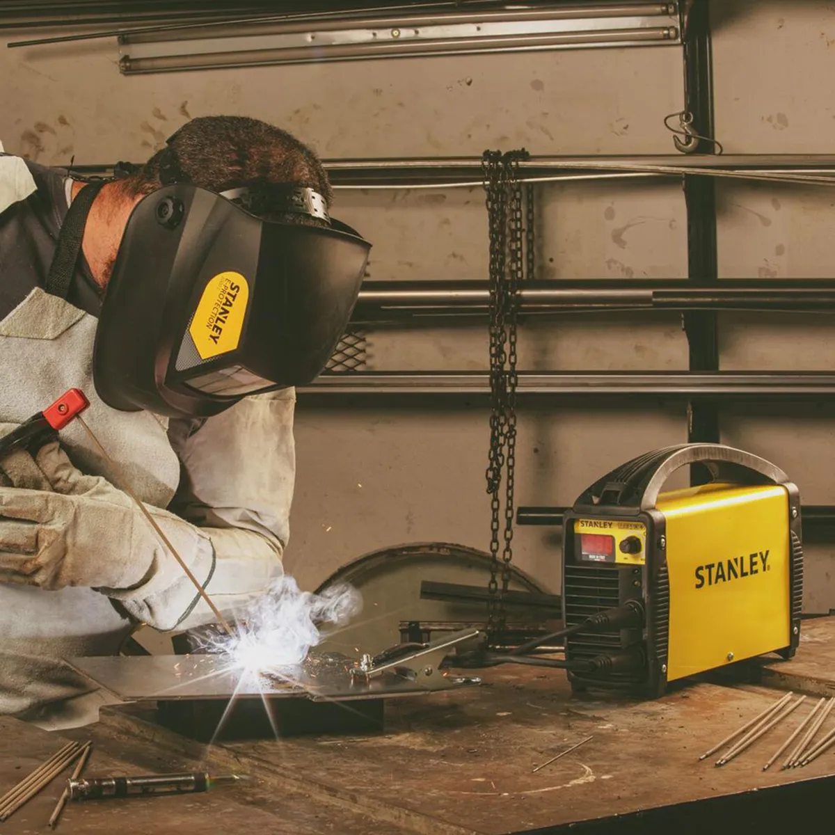 STANLEY - Soldadora Inverter MMA 160A Sirio170 - 230V