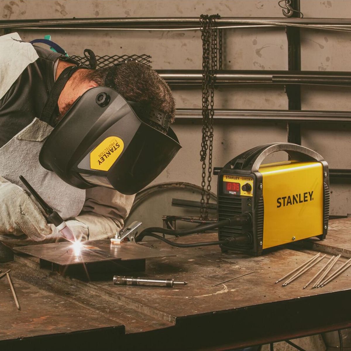 STANLEY - Soldadora Inverter MMA 190A Sirio210- 230V