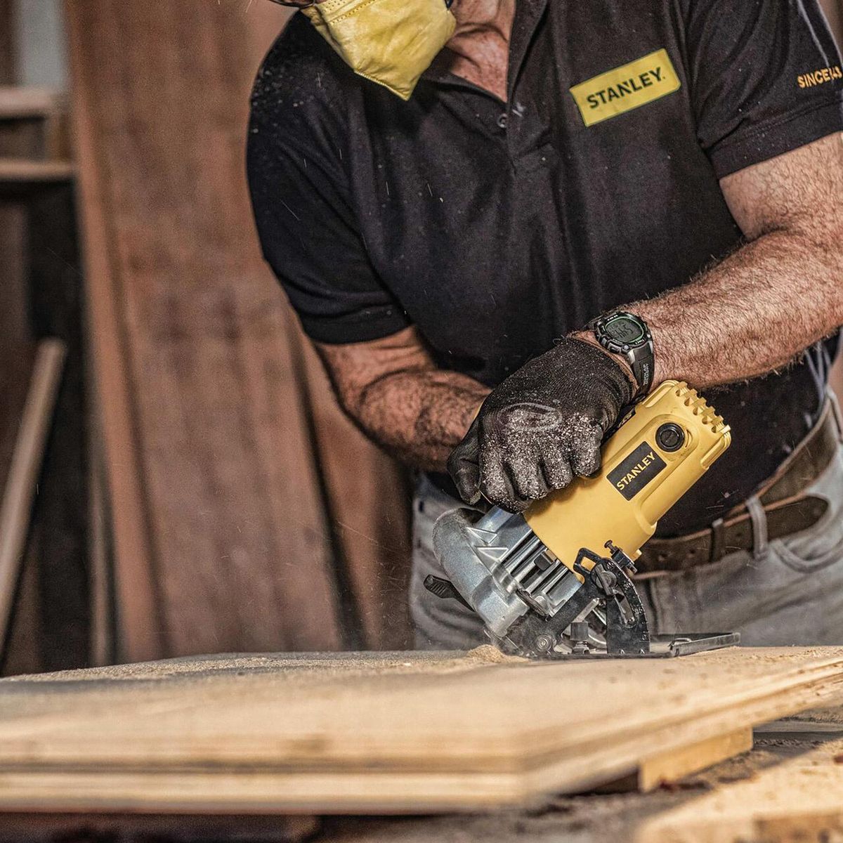 STANLEY - Sierra Circular Eléctrica 1600 W + 2 Discos 24 Dientes