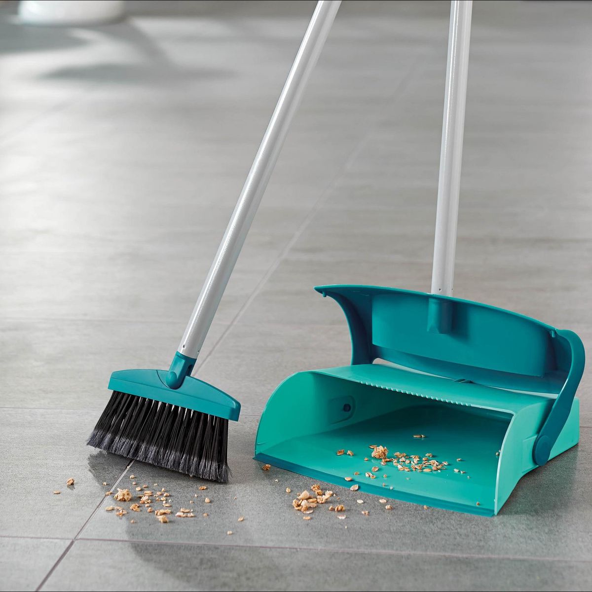 LEIFHEIT - Set Pala y Escoba Leifheit para Limpieza del Hogar