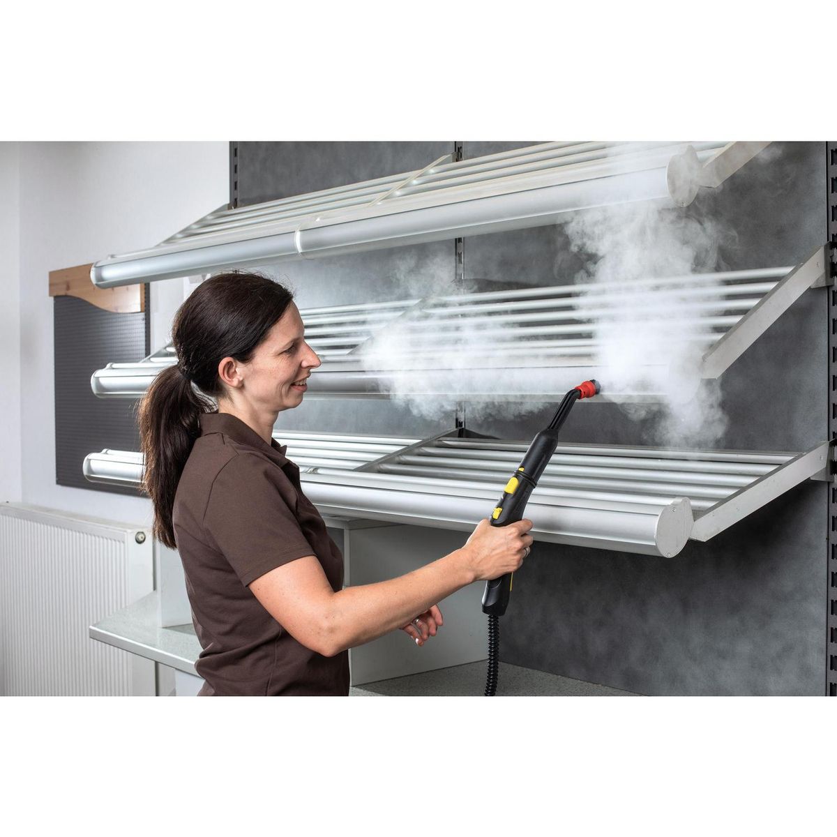 KARCHER - Limpiadora de Vapor Profesional 2300 W 1.092-104.0