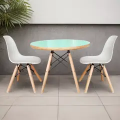 DE PIES A CABEZA - Set De Mesa Cubierta Menta Y Dos Sillas Eames