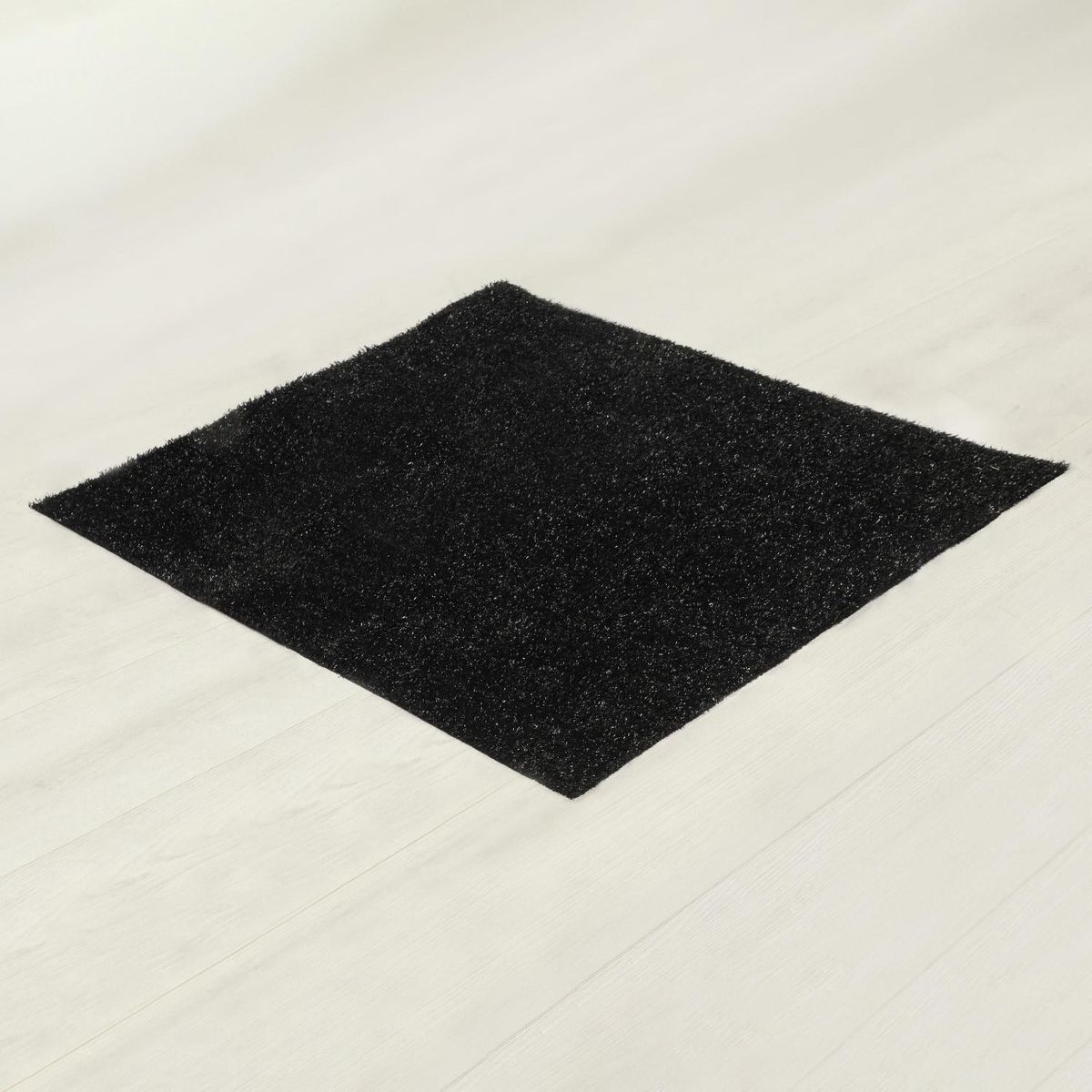 PYRAMID - Pasto Sintético Negro 10 mm 4x25 metros