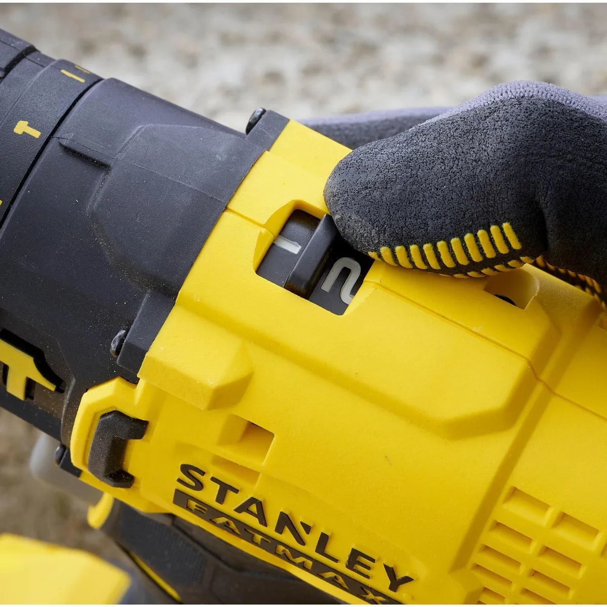 STANLEY - Taladro Inalámbrico Percutor 13 mm 20 V sin Batería
