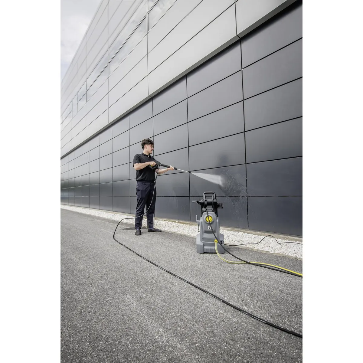 KARCHER - Hidrolavadora Eléctrica 1800 W 145 Bar HD 4/10 X CLASSIC