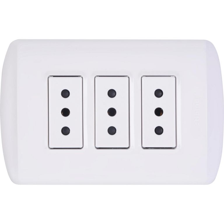 Tomacorriente Triple 10 A Blanco