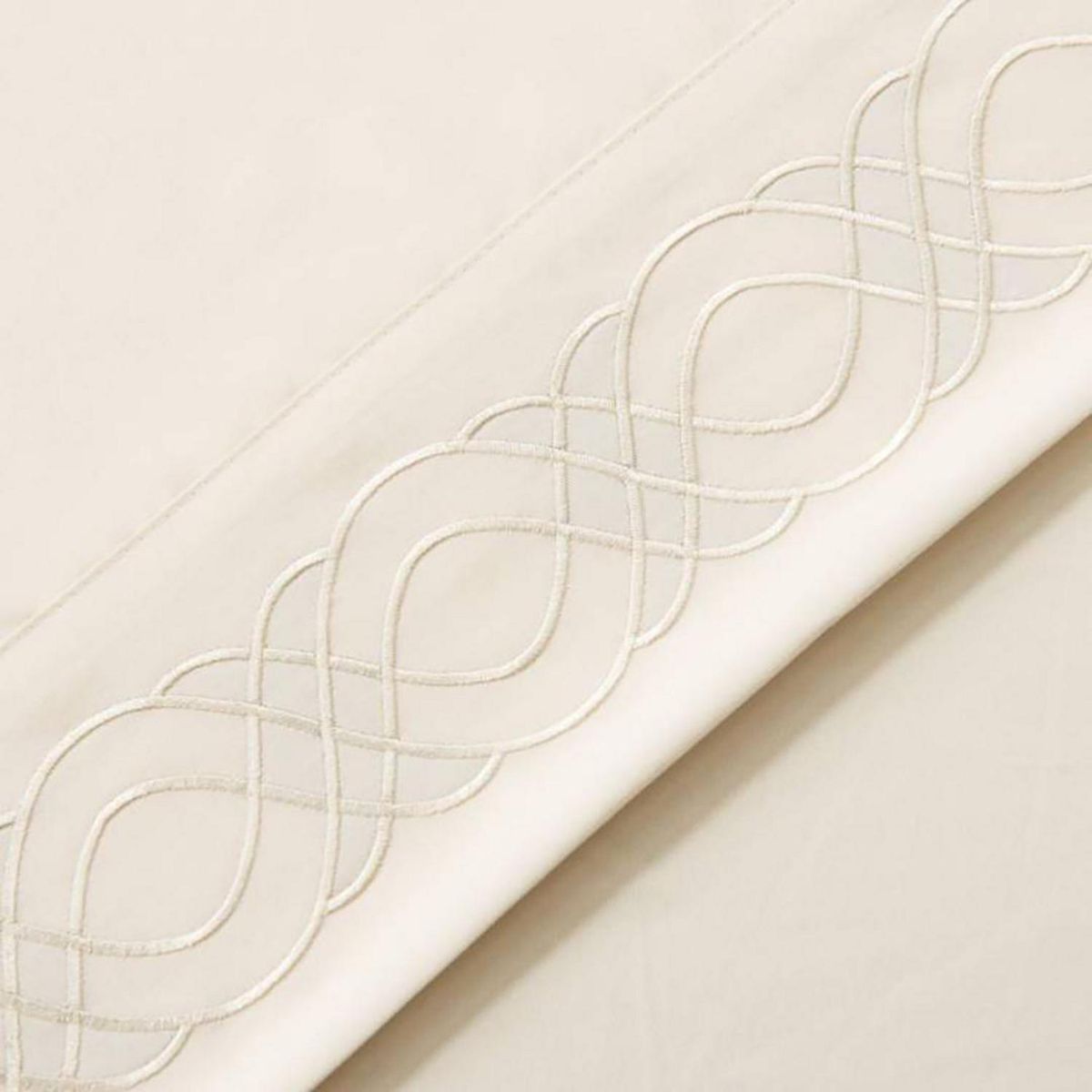 ILLUSIONS - Sabana Illusions Bordada