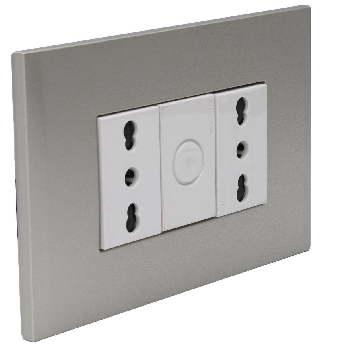 BTICINO - Placa Armada Nóbile Tomacorriente Doble 10/16A Color Perla