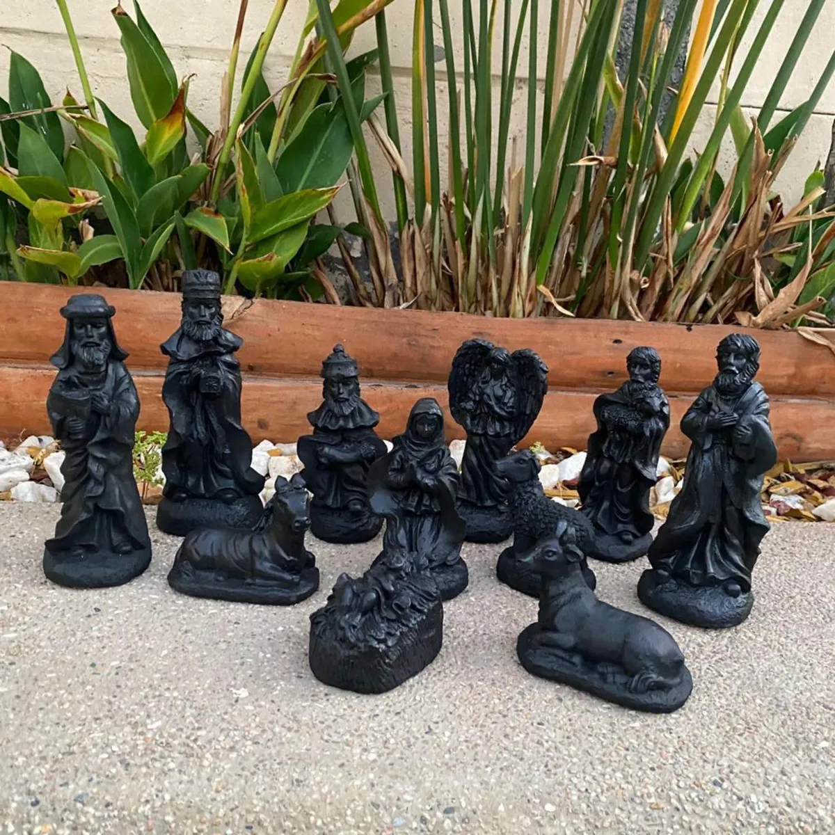 SAT NAM INSPIRES - Pesebre M Black Line