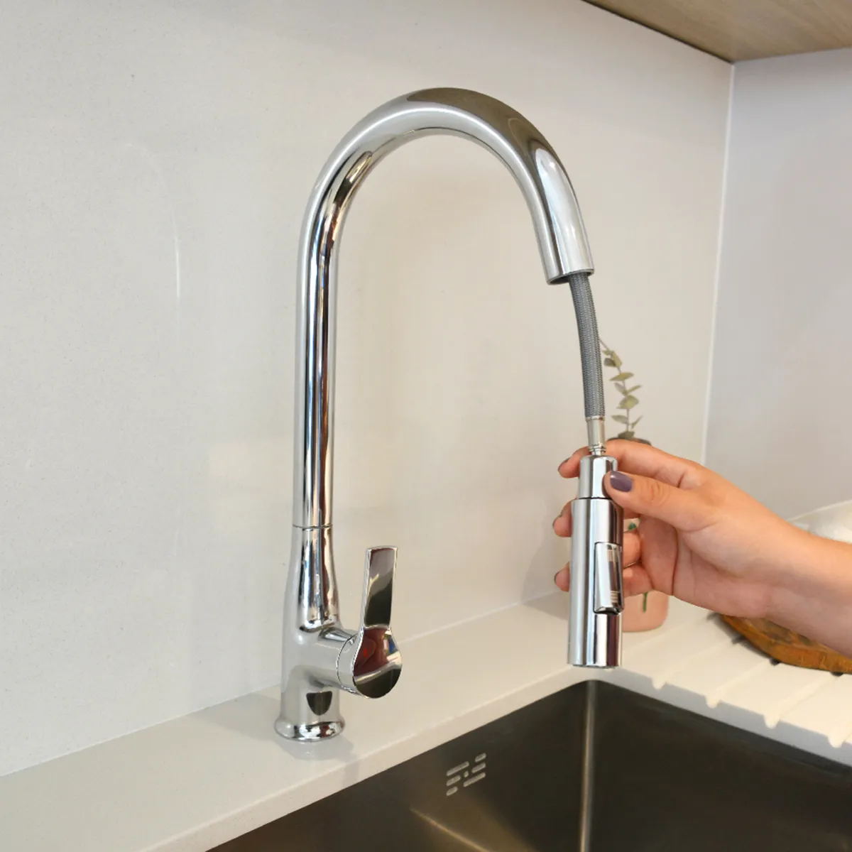 STRETTO - Monomando Lavaplatos Extraíble Trivento Cromado