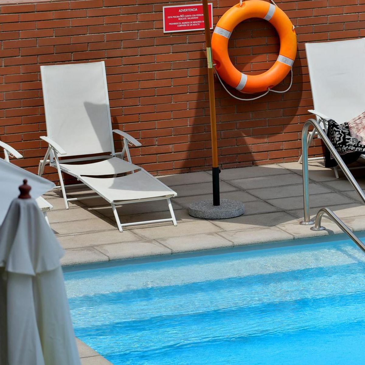 CERAMICAS TORO - Malla Enchape 40x70 cm Mallaterracota Café 0.89 m2