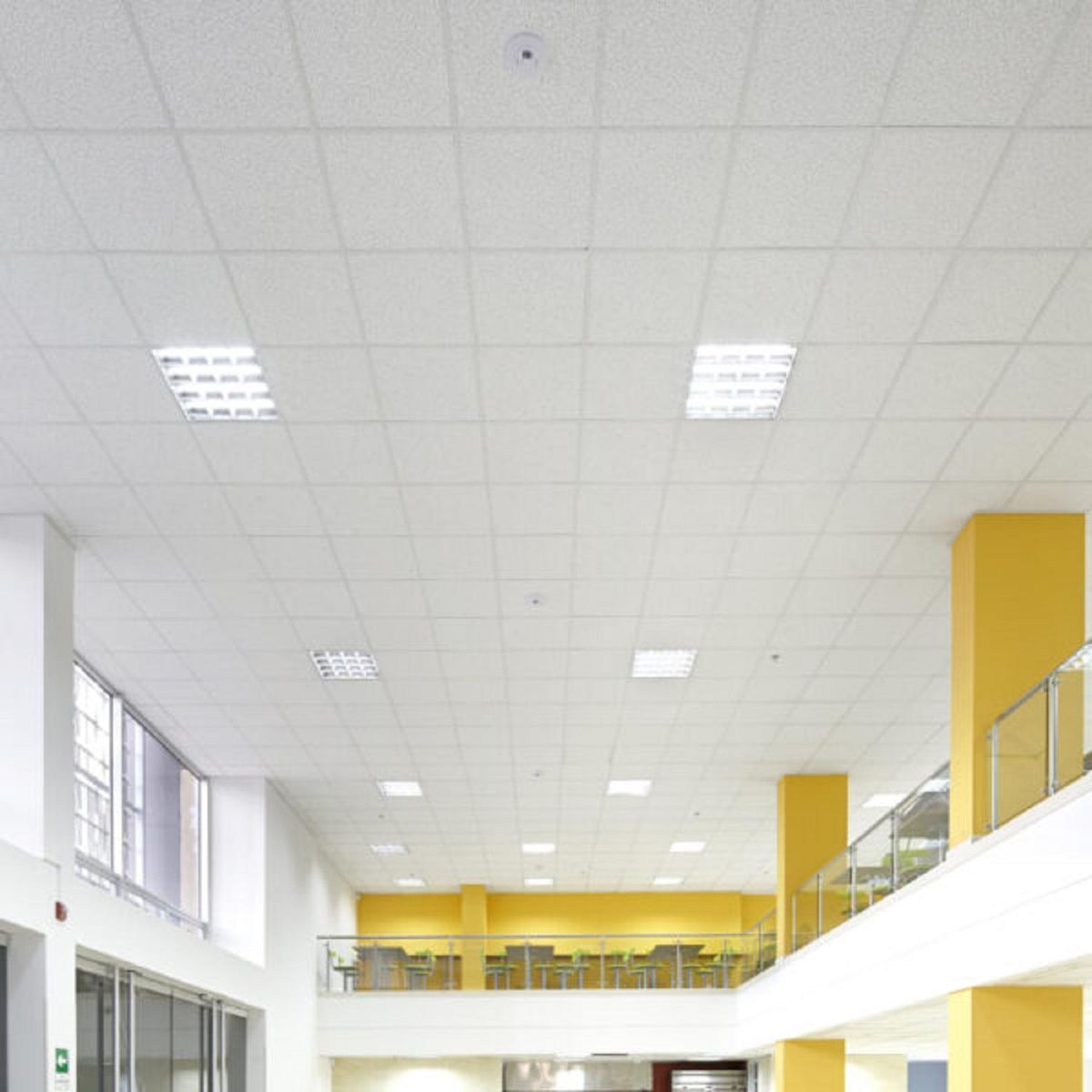 HUNTER DOUGLAS - Cielo de fibra mineral Fashiontone 61x122 cm recto 15/16" -Caja 12 und